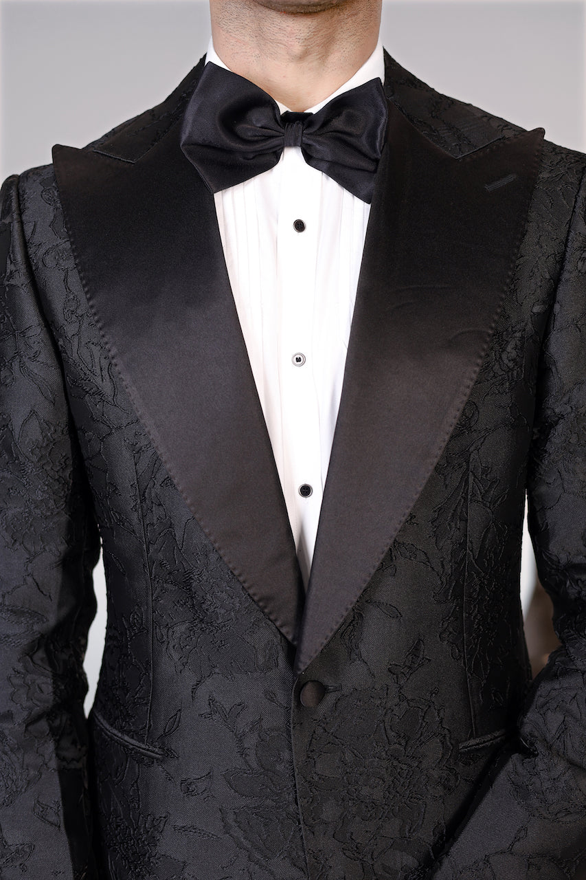 Black Peak Lapel Tuxedo